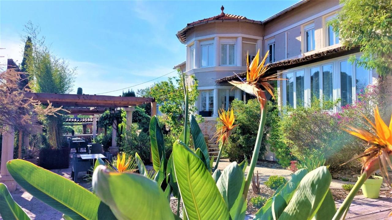 Hotel Les Jardins De Bormes, Sauna & Jacuzzi Exterior foto