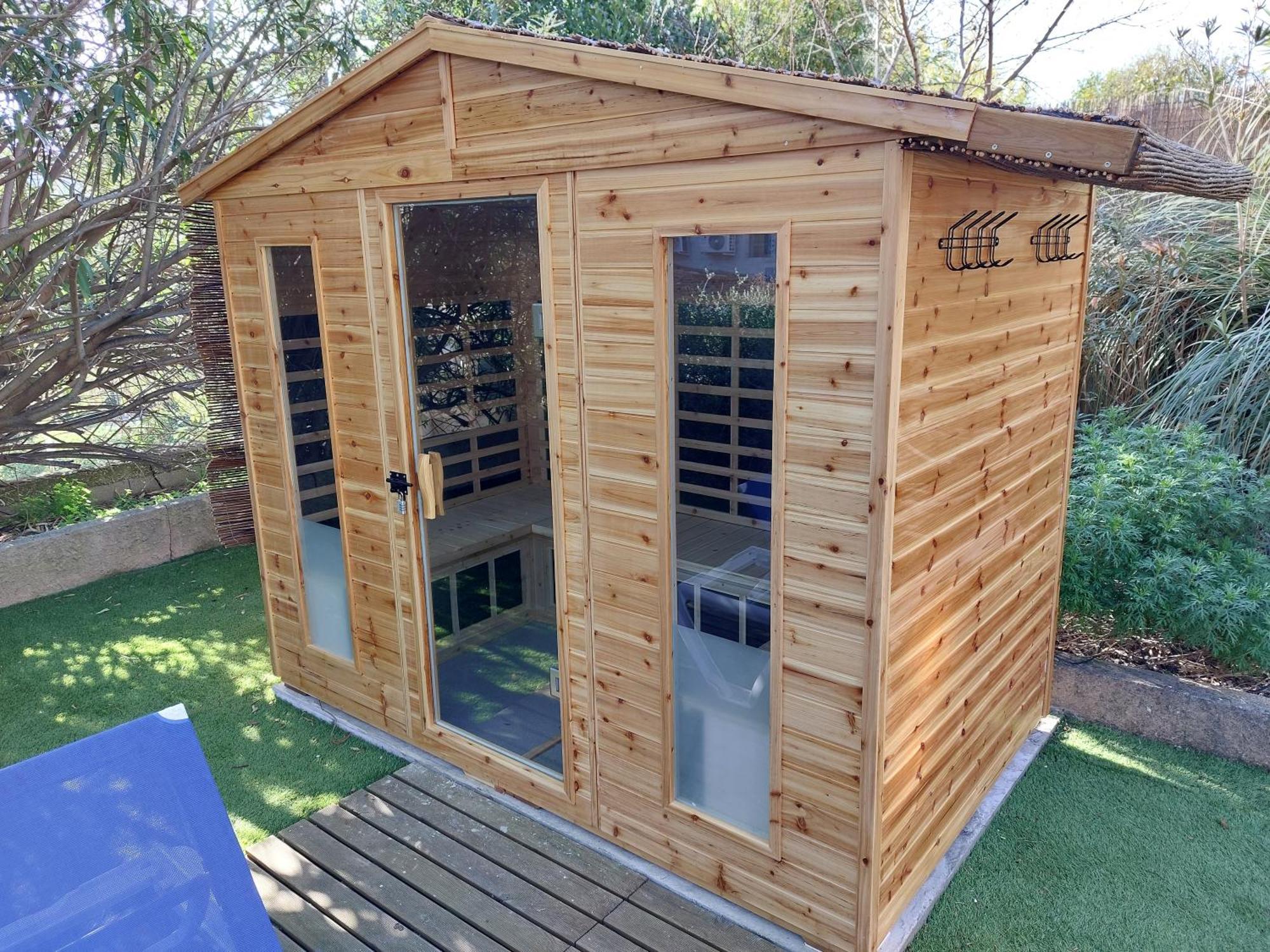 Hotel Les Jardins De Bormes, Sauna & Jacuzzi Exterior foto
