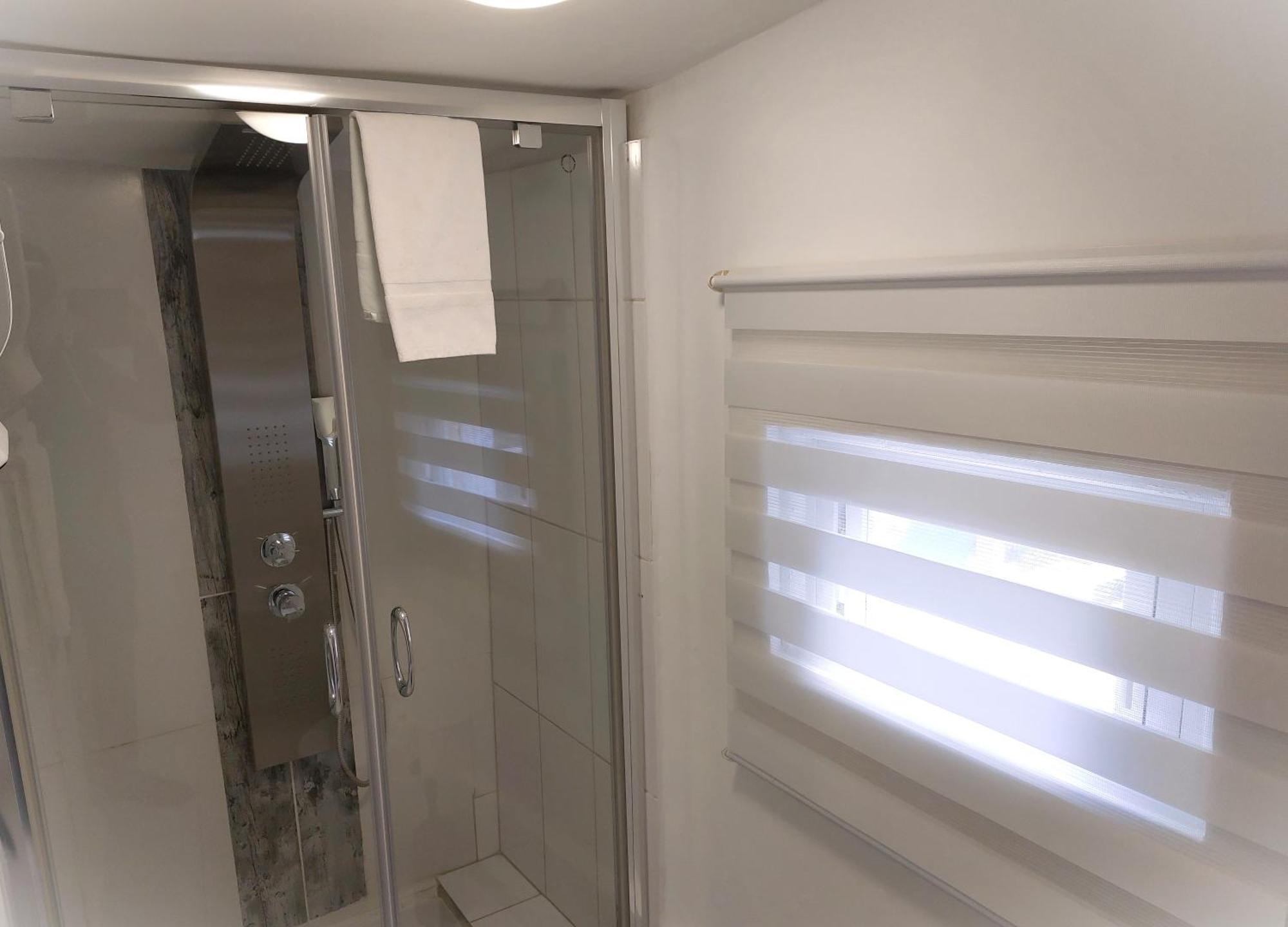 Hotel Les Jardins De Bormes, Sauna & Jacuzzi Zimmer foto