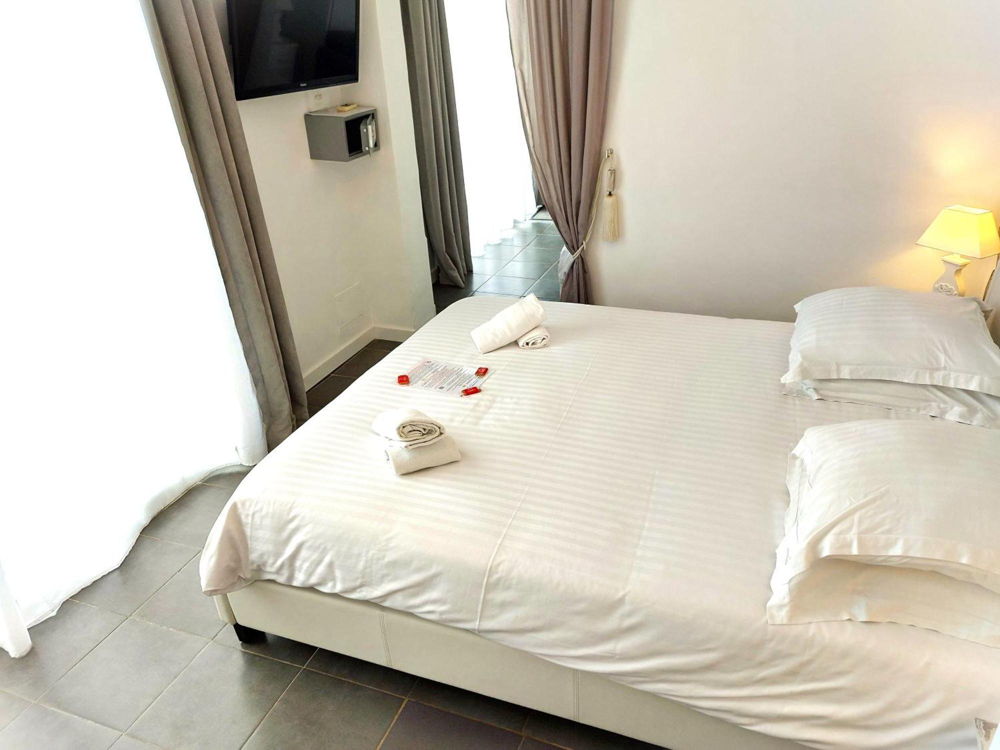 Hotel Les Jardins De Bormes, Sauna & Jacuzzi Zimmer foto