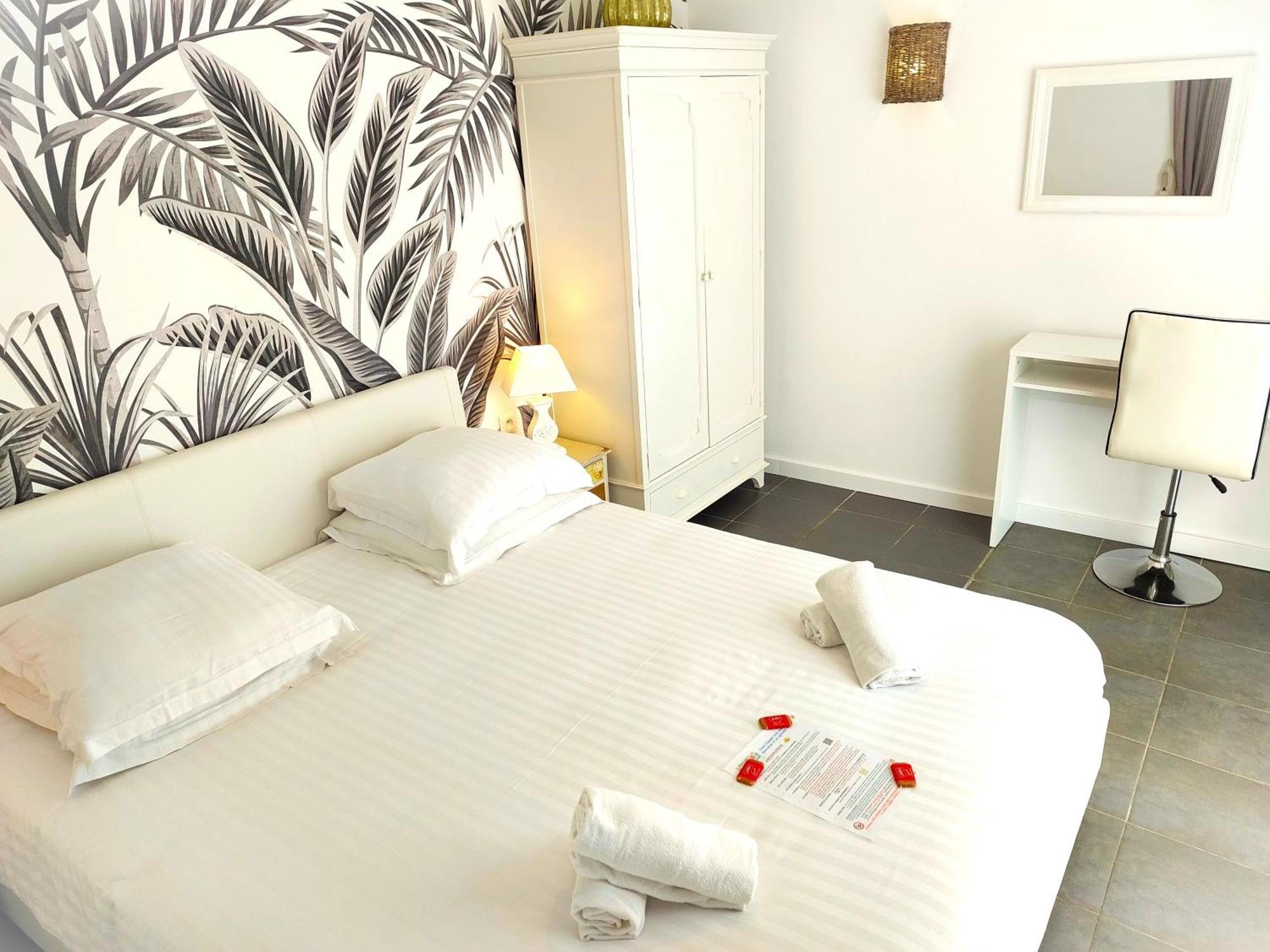 Hotel Les Jardins De Bormes, Sauna & Jacuzzi Zimmer foto